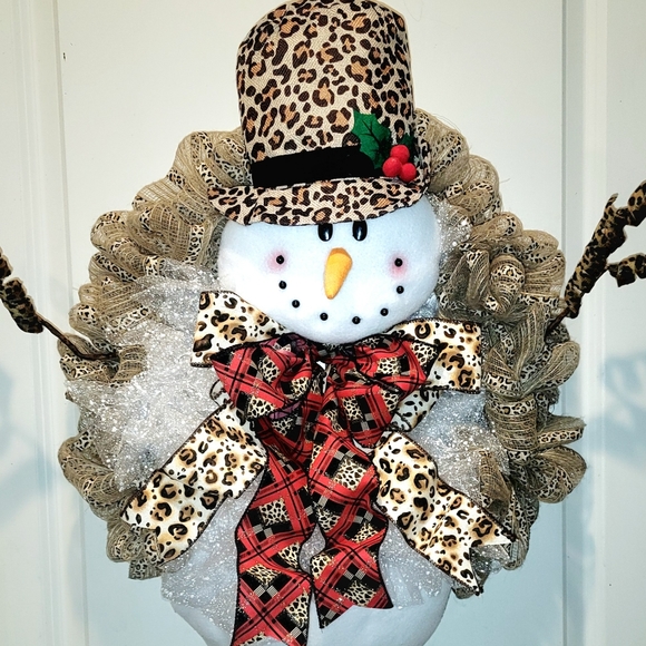 Chrustmas Winter Snowman Wreath Christmas Leopard Cheetah Print - Picture 1 of 7